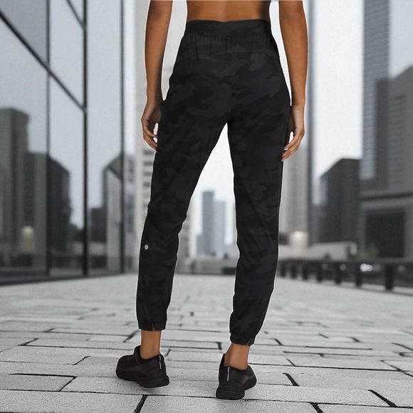 Lululemon Adapted State Jogger 28" in Heritage 365 Camo Deep Coal Multi Sz 10 - Picture 2 of 15